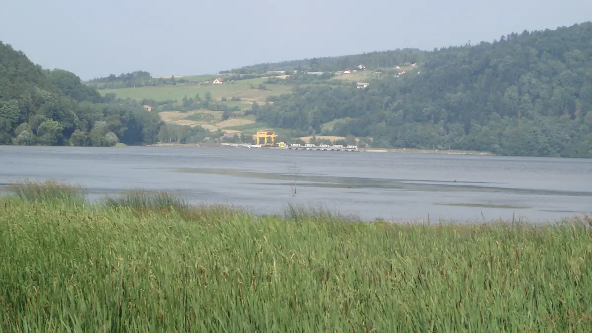 Zapora wodna w Czchowie