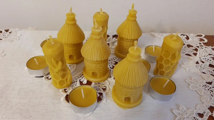 Świece z wosku pszczelego